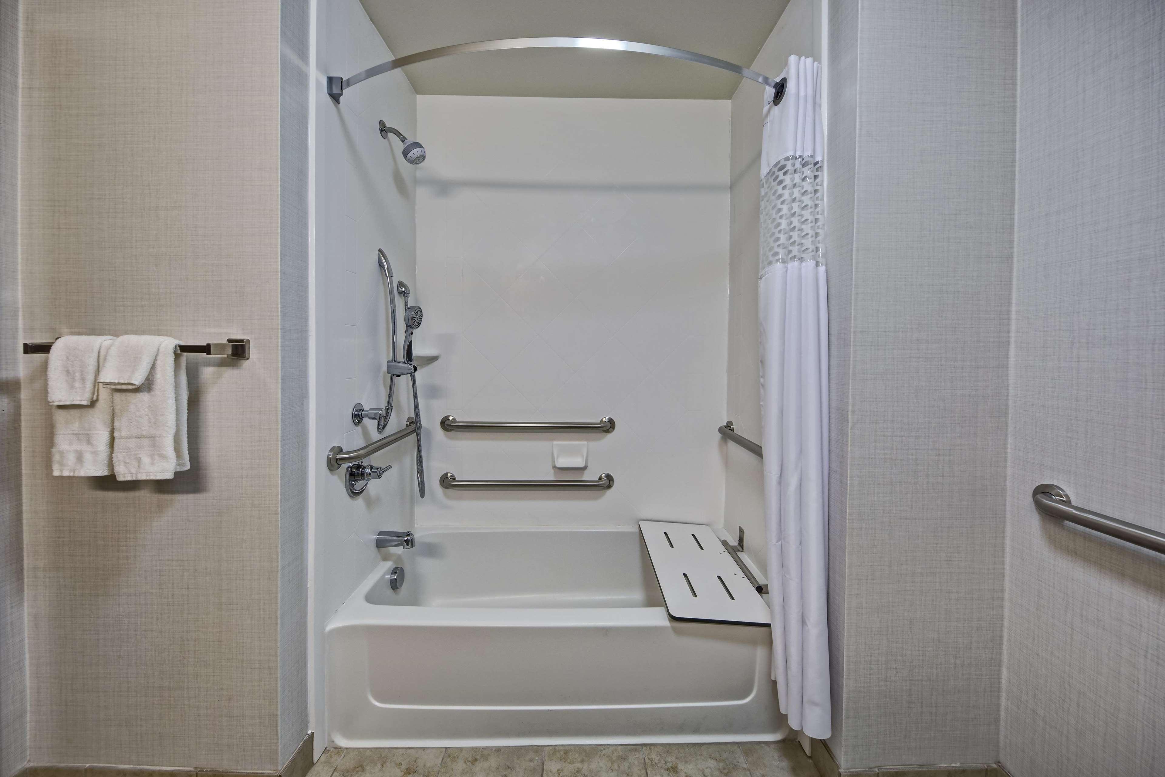 Hampton Inn Indianola Экстерьер фото