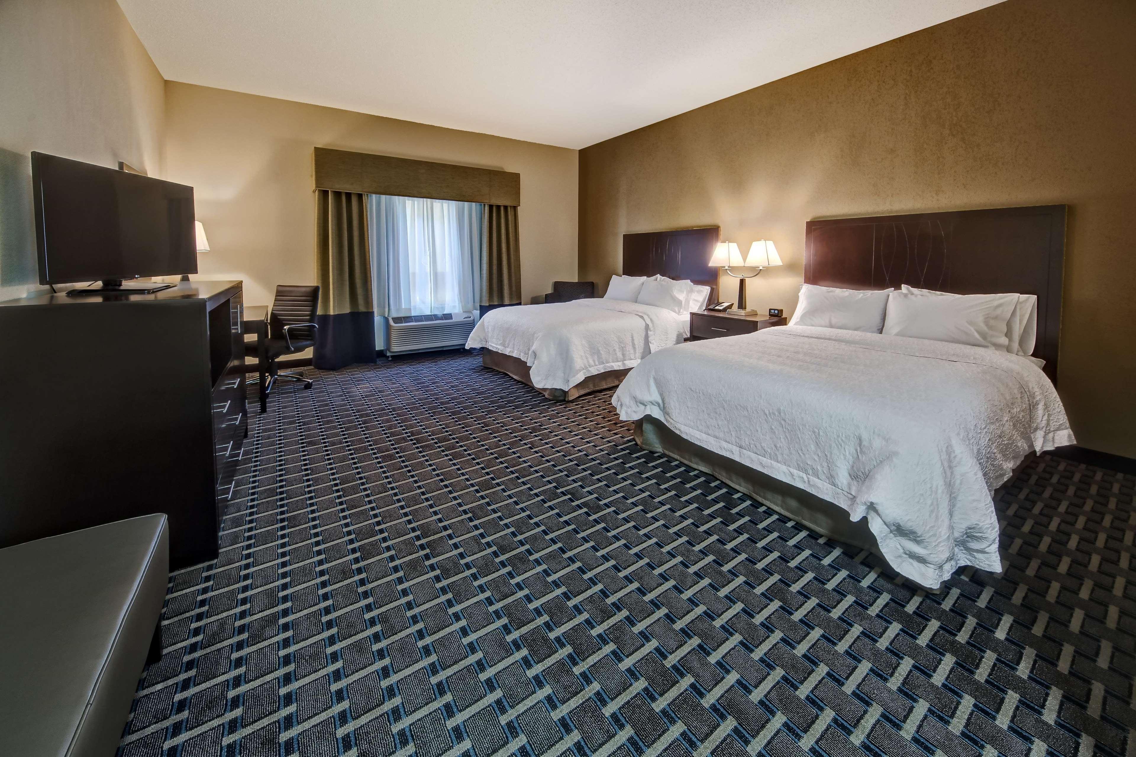 Hampton Inn Indianola Экстерьер фото
