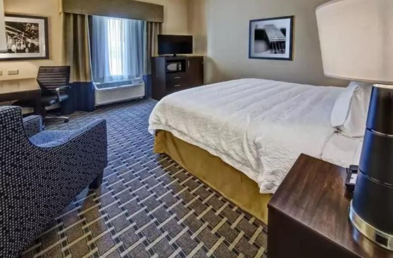 Hampton Inn Indianola Экстерьер фото